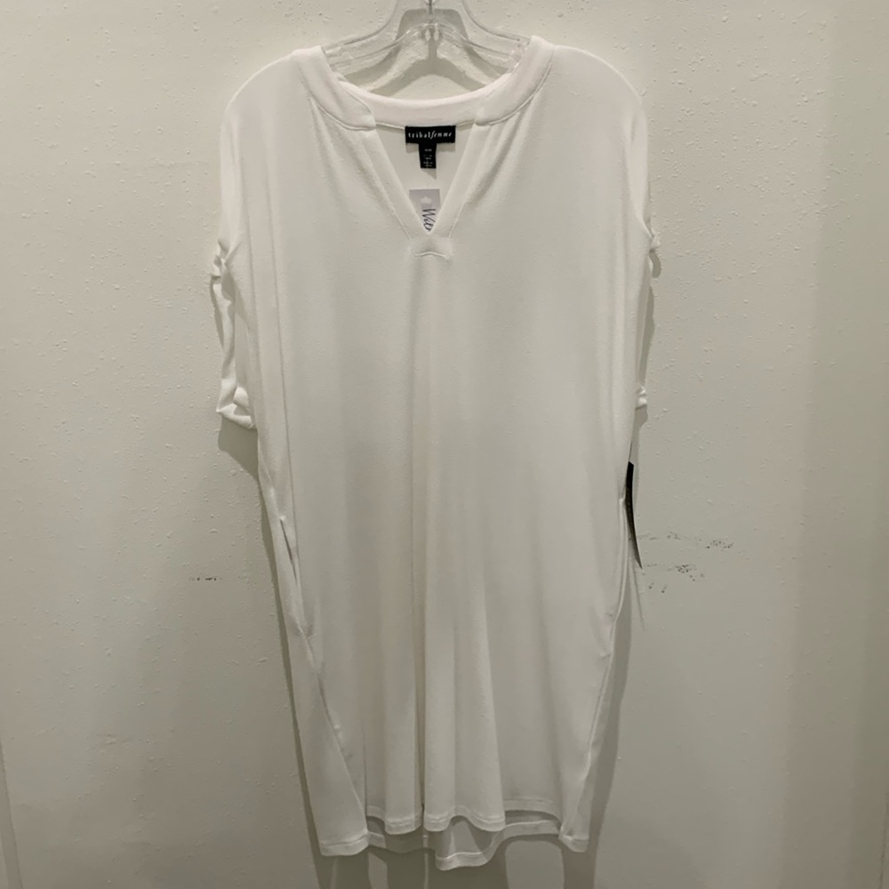 Knit shift dress.